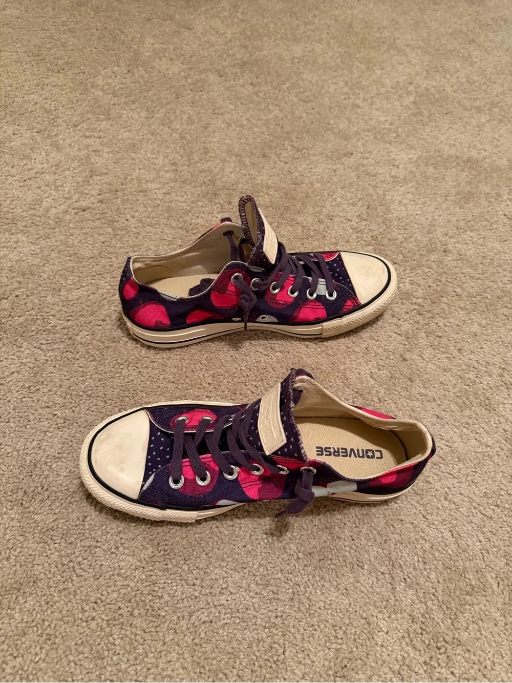 Converse Chuck Taylor All Star Apple Print Ox Sneakers Women’s 8 Purple Pink